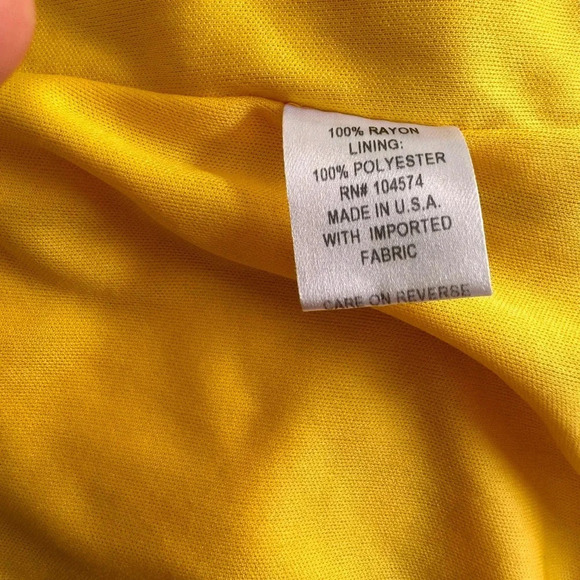 Louna Mustard Tie Romper Yellow Women’s Short Sleeve V-neck Size S - Picture 10 of 11